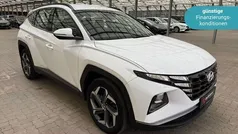 Weiß Gebraucht 2022 Hyundai Tucson Basis SUV | 25.990 € (Fairer Preis)