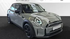 Moonwalk grey metallic Gebraucht 2022 Mini Cooper Kleinwagen | 21.590 € (Guter Preis)