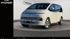 Andere Gebraucht 2024 Hyundai Staria Trend Van | 52.690 € (Etwas zu teuer)