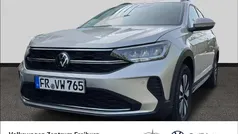 Ivory silver metallic Gebraucht 2024 VW Taigo Move SUV | 25.900 € (Fairer Preis)