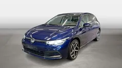 Blau Gebraucht 2020 VW Golf VIII Style Limousine | 22.720 € (Fairer Preis)