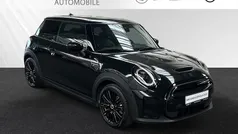 Midnight black Gebraucht 2023 Mini Cooper SE Kleinwagen | 19.900 € (Fairer Preis)