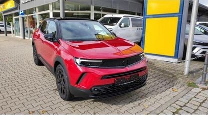 Używany Opel Mokka GS Line 101 KM (74 kW) 2022 Czerwony SUV