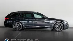 Schwarz Gebraucht 2022 BMW 540 M Sport Kombi | 44.888 € (Fairer Preis)