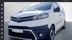 Schaumweiß Gebraucht 2021 Toyota Proace Van | 18.490 € (Fairer Preis)