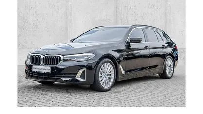 Gebraucht BMW 530e Luxury Line 184 PS (135 kW) 2022 Limousine