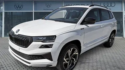 Weiss Neu 2025 Skoda Karoq SportLine SUV | 36.280 € (Fairer Preis)