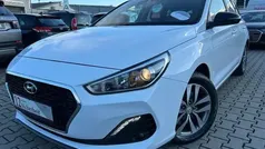 Weiß Gebraucht 2019 Hyundai i30 YES! Kombi | 6.990 €