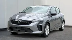 Dolomitgrau metallic Gebraucht 2025 Renault Clio V Evolution Kleinwagen | 16.980 € (Fairer Preis)