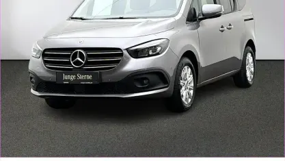 Gebraucht Mercedes T180 Progressive 116 PS (85 kW) 2025 Grau Van / Kleinbus