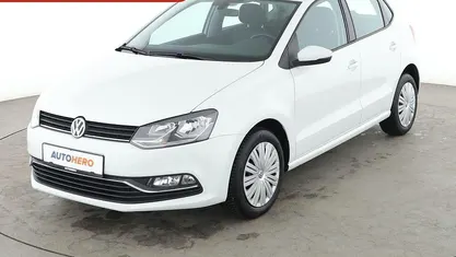 Weiß Gebraucht 2015 VW Polo Comfortline Kleinwagen | 9.540 € (Fairer Preis)