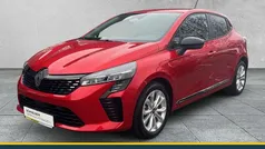 Rot Gebraucht 2024 Renault Clio V Evolution Limousine | 16.890 € (Fairer Preis)