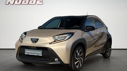 Gebraucht Toyota Aygo X Team 72 PS (52 kW) 2024 Beige SUV