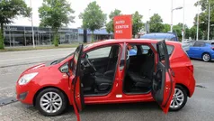 Rot Gebraucht 2013 Opel Meriva Active Van / Kleinbus | 5.980 € (Fairer Preis)