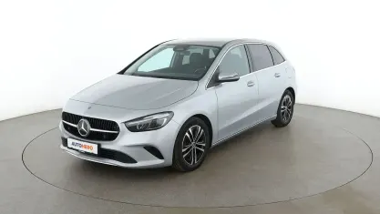 Gebraucht Mercedes B200 Progressive 177 PS (130 kW) 2024 Grau Kleinwagen