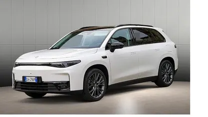 Nouă Leapmotor C10 160 kW (218 CP) 2026 Verde SUV