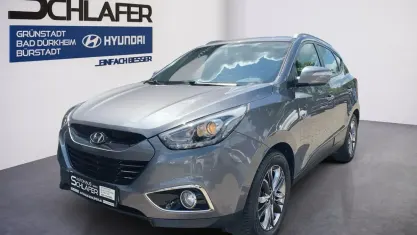 Gebraucht Hyundai ix35 135 PS (99 kW) 2015 Steel gray / met SUV