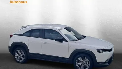 Arctic white Gebraucht 2023 Mazda MX30 SUV | 16.980 € (Guter Preis)