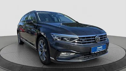 Grau Gebraucht 2020 VW Passat Elegance Kombi | 21.900 € (Fairer Preis)