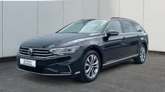 Deep black perleffekt Gebraucht 2021 VW Passat GTE Kombi | 20.780 € (Fairer Preis)