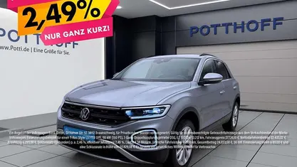 Second-hand VW T-Roc Life 150 CP (110 kW) 2024 Argintiu SUV