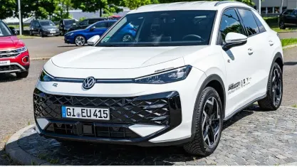 Gebraucht VW T-Roc R-line 150 PS (110 kW) 2026 Weiss SUV