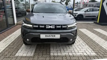 Neu Dacia Duster Extreme 154 PS (113 kW) 2025 Zedergrün (grün)