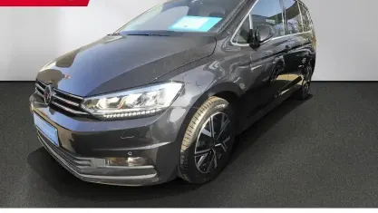 Gebraucht VW Touran Highline 150 PS (110 kW) 2023 Deep black perleffekt Van / Kleinbus
