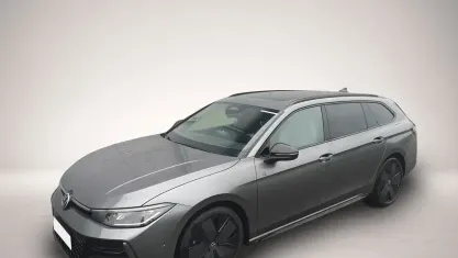 Neu VW Passat R-line 193 PS (141 kW) 2026 Grau Kombi