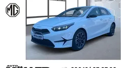 Weiss Neu 2025 Kia Ceed Limousine | 23.885 € (Fairer Preis)