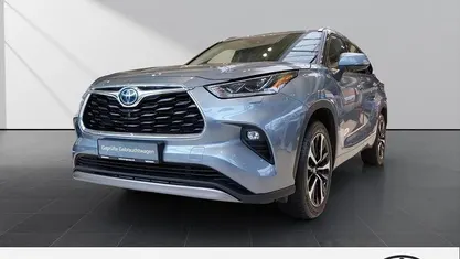 Grau Gebraucht 2022 Toyota Highlander Hybrid Luxury SUV | 49.990 € (Superpreis)
