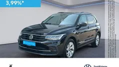Schwarz Gebraucht 2021 VW Tiguan Life SUV | 25.595 € (Fairer Preis)