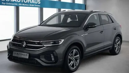 Usado VW T-Roc R-line 150 HP (110 kW) 2024 Cinzento SUV