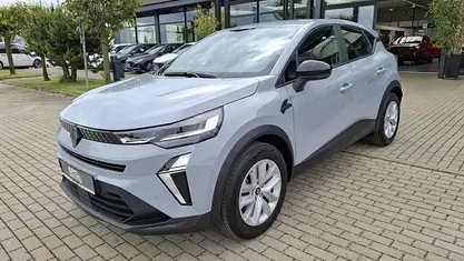 Gebraucht 2025 Renault Captur Evolution SUV | 23.880 € (Fairer Preis)