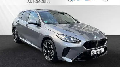 Skyscraper grau metallic Gebraucht 2024 BMW 120 M Sport Kleinwagen | 29.800 € (Fairer Preis)