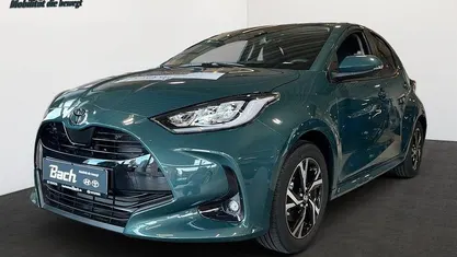 Gebraucht 2025 Toyota Yaris Hybrid Comfort Limousine | 28.990 €