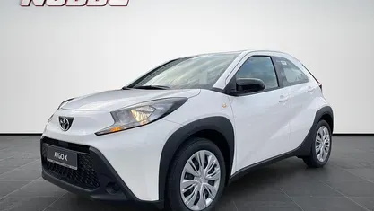 Weiß Neu 2025 Toyota Aygo X X-play SUV | 17.750 € (Fairer Preis)