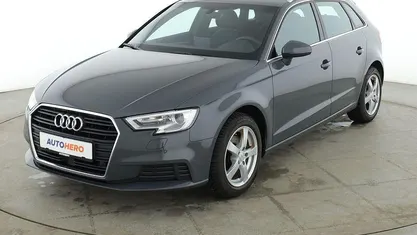 Gebraucht Audi A3 Comfort 116 PS (85 kW) 2019 Grau Limousine