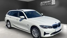 BMW 330e
