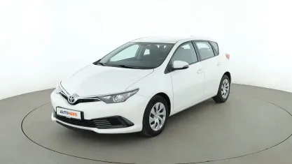Gebraucht Toyota Auris Cool 99 PS (72 kW) 2017 Weiß Limousine