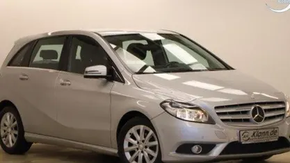 Gebraucht Mercedes B180 122 PS (89 kW) 2012 Van / Kleinbus