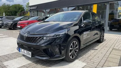 Black pearlschwarz metallic (schwarz) Gebraucht 2025 Renault Clio V Techno Limousine | 18.950 € (Fairer Preis)