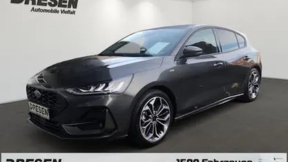 Grau Gebraucht 2025 Ford Focus ST-Line Limousine | 25.990 €