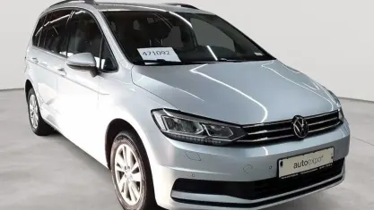 Gebraucht VW Touran Comfortline 150 PS (110 kW) 2021 Silber Van / Kleinbus