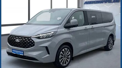 Neu Ford Tourneo Titanium X 170 PS (125 kW) 2025 Grau Van / Kleinbus
