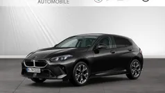 Black sapphire metallic Neu 2025 BMW 120 Kleinwagen | 34.990 € (Fairer Preis)