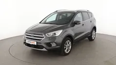 Grau Gebraucht 2019 Ford Kuga Titanium SUV | 19.260 € (Fairer Preis)