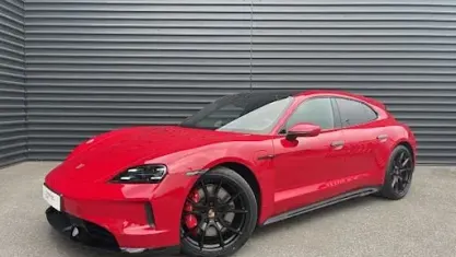 Gebraucht Porsche Taycan Sport Turismo 514 kW (700 PS) 2026 Karminrot Kombi