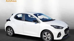 Weiss Gebraucht 2024 Mazda 2 Exclusive-Line Limousine | 24.444 € (Fairer Preis)