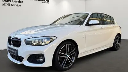 Alpinweiss iii (weiss) Gebraucht 2019 BMW 120 M Sport Kleinwagen | 21.900 € (Fairer Preis)